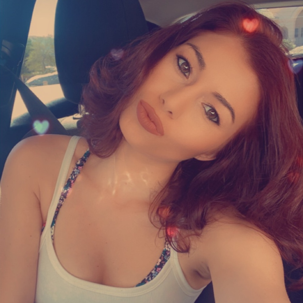 Meet your Posher, Jade